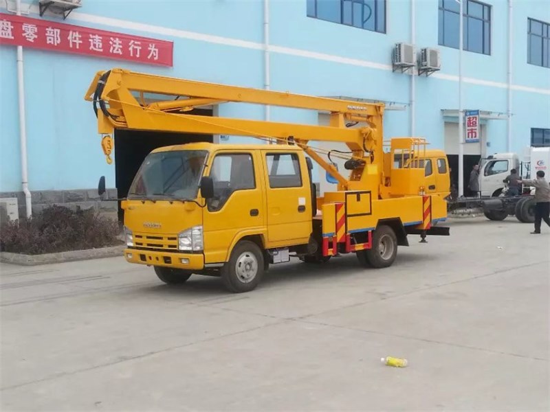 五十鈴高空作業(yè)車左側圖