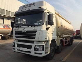 陜汽德龍F(tuán)3000 40立方粉粒物料運(yùn)輸車(chē)