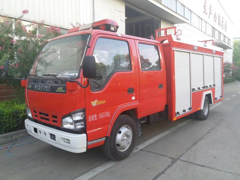 慶鈴五十鈴2噸水罐消防車(chē)